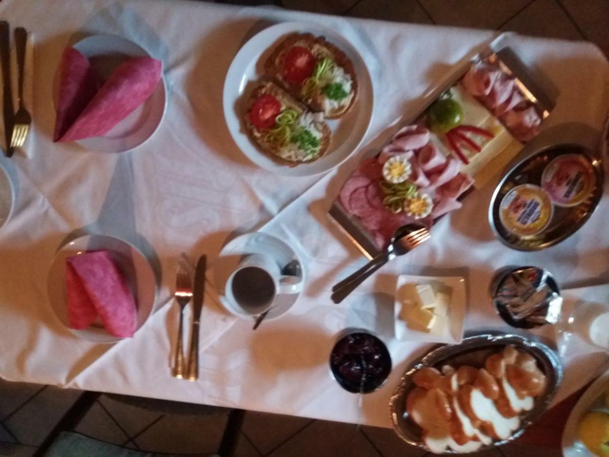 Penzion Kamenny Dvur Vimperk Exterior foto