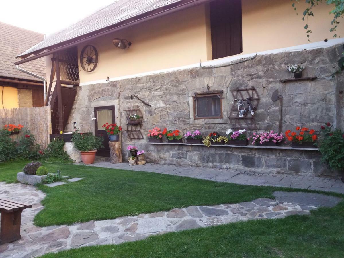 Penzion Kamenny Dvur Vimperk Exterior foto